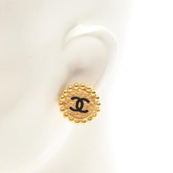 CHANEL Black Logo Earrings - Picture 4 of 8